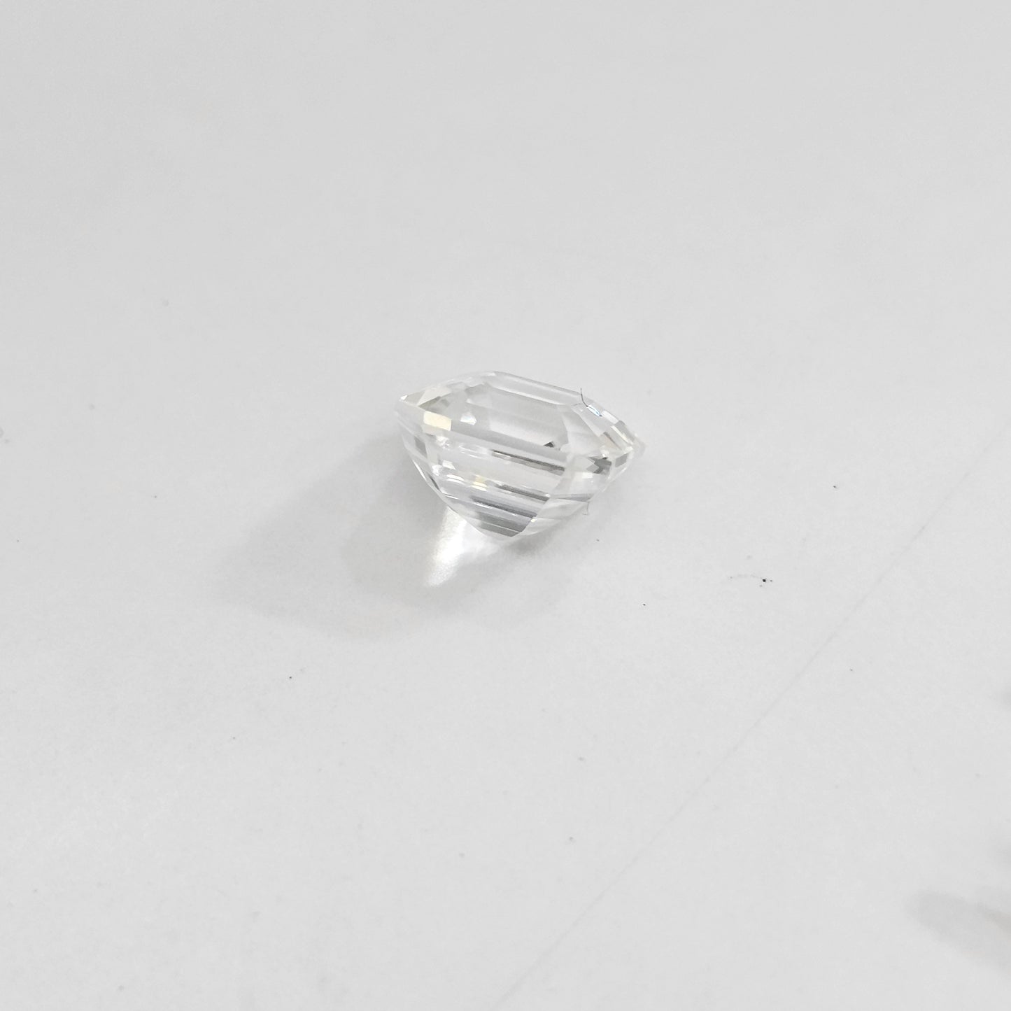 Certified White Zircon 5.34 Cts (5.87 Ratti) AZVW96_1