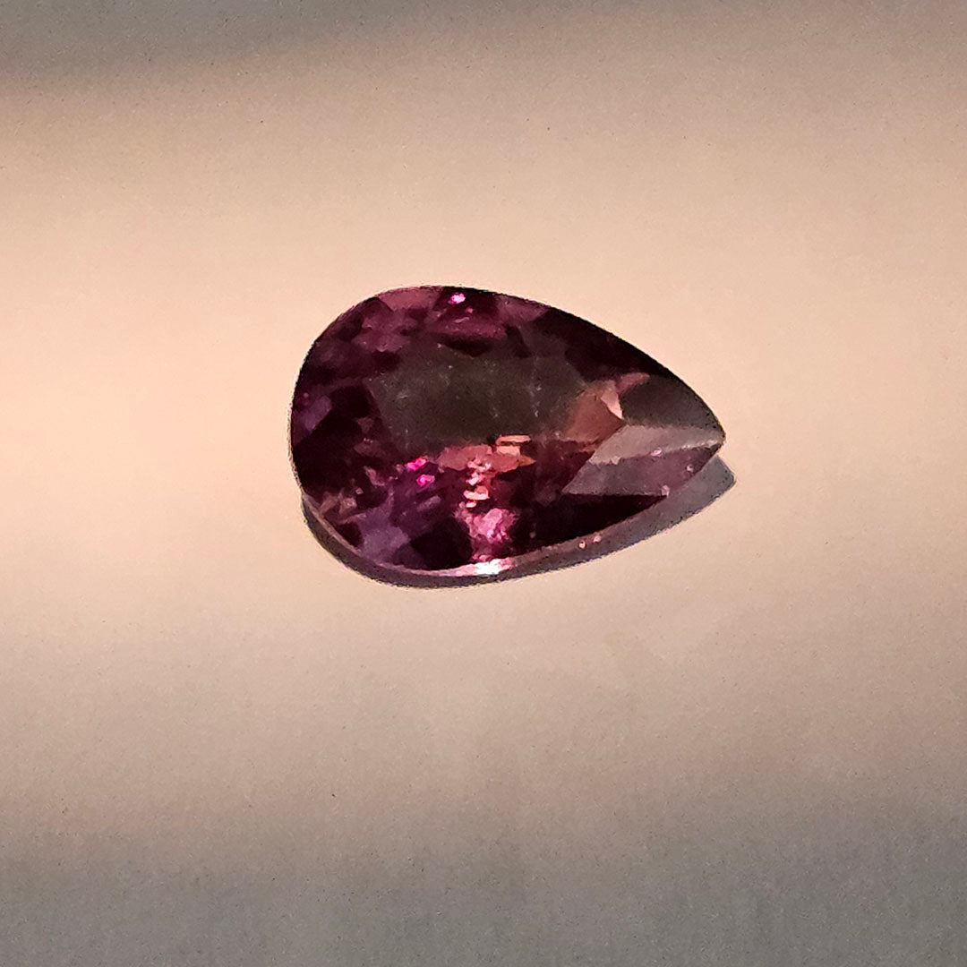 3,17 ct Natural Unheat Earth Mined factory Red Color Change Octagon Fecet Cut Turkish Diaspore Gemstone, collection , Genuine Crystal D0005