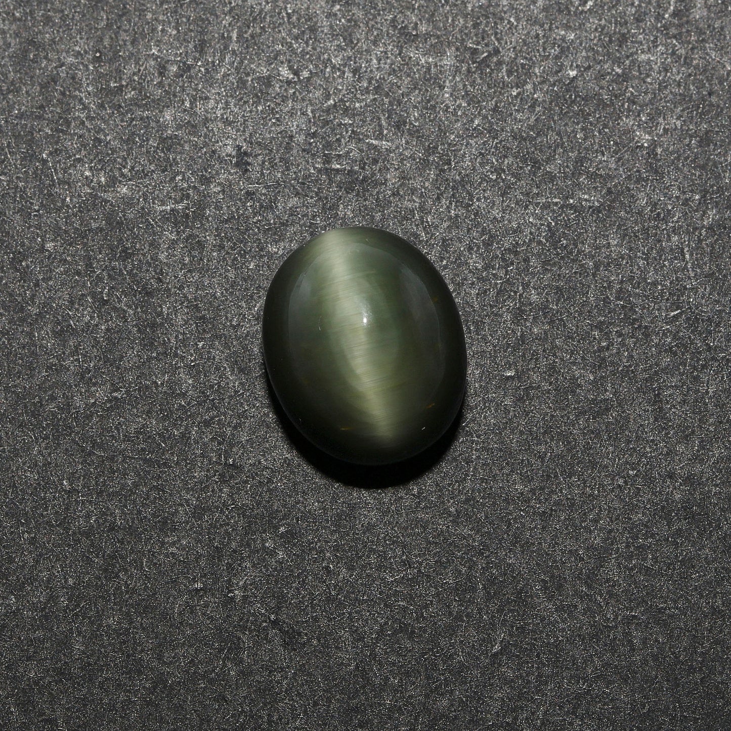 Certified Cat's Eye Quartz (Lahsunia) 7.77 Cts. (8.55 Ratti) RYVD81