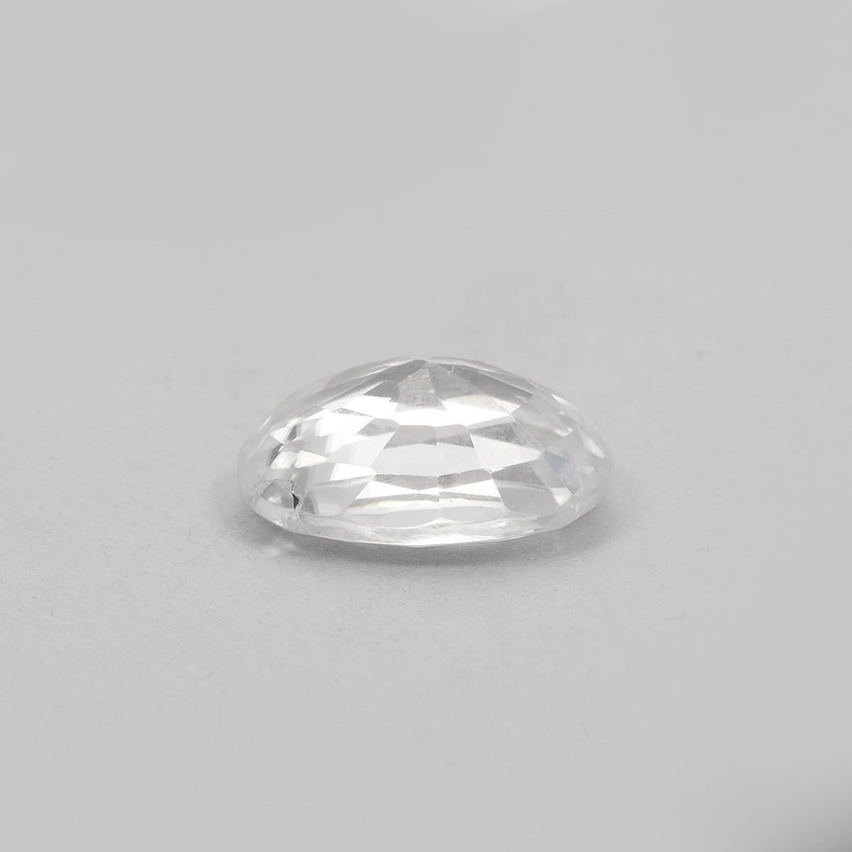 Certified White Zircon 8.63 Cts (9.49 Ratti) TMVW10