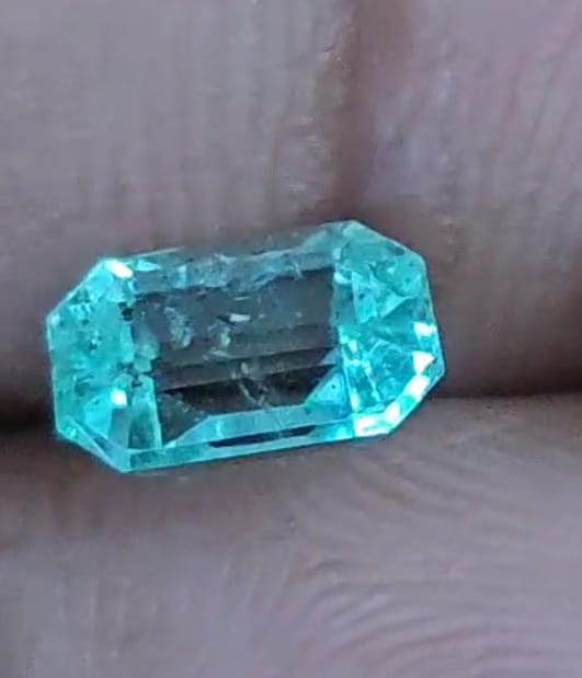 Colombian Emerald (Panna)-0.85 Carats Colombia, IECI34-5