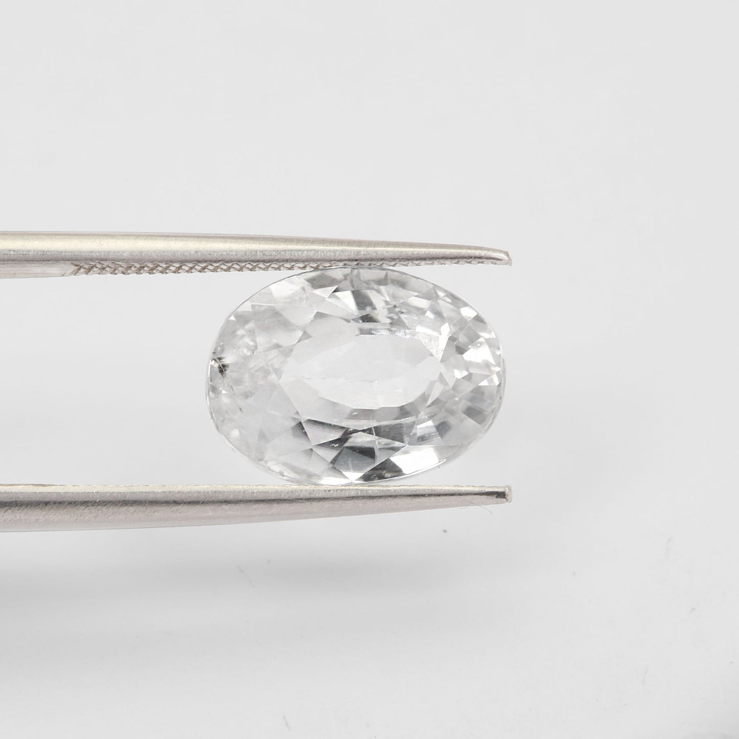 Certified White Zircon 6.14 Cts (6.75 Ratti) XYVW14