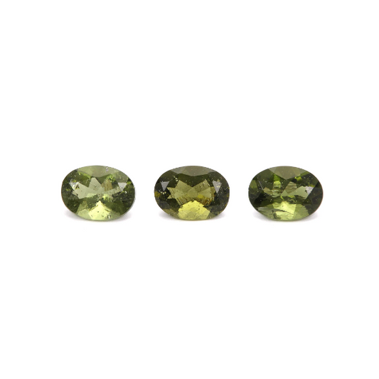 Moldavite (Oval 7x5mm) 0.50 Carats