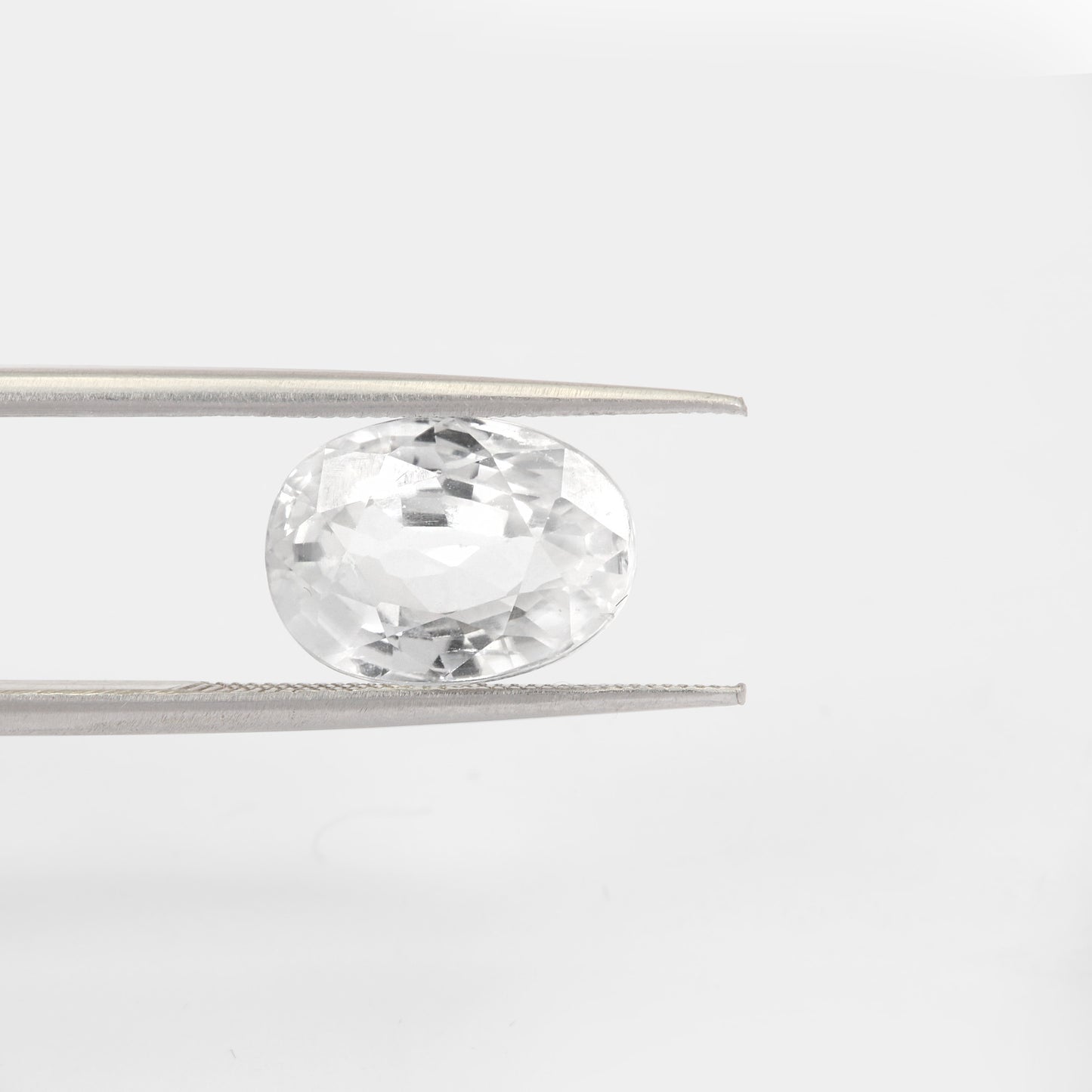 Certified White Zircon 5.90 Cts (6.49 Ratti) AJVW39