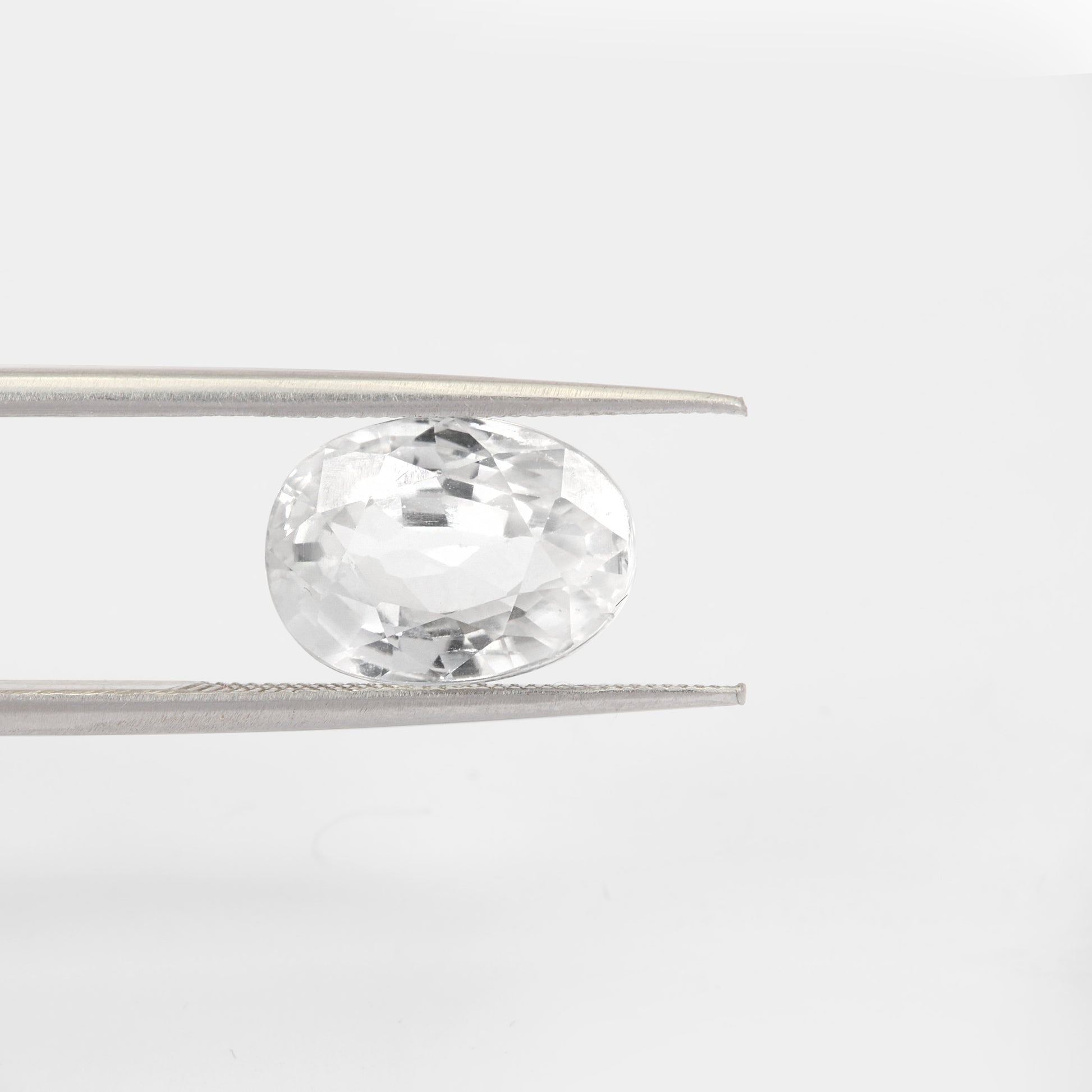 Certified White Zircon 5.90 Cts (6.49 Ratti) AJVW39