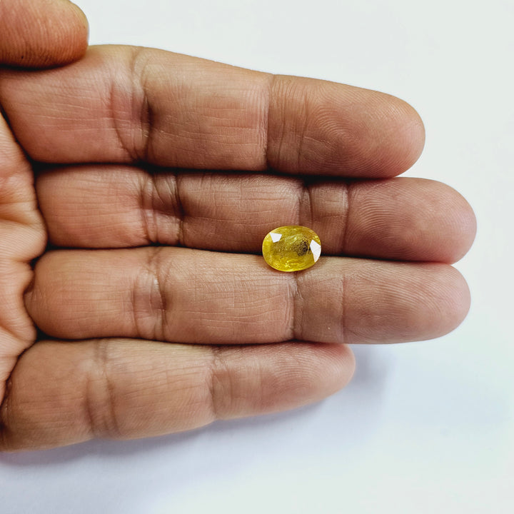 Yellow Sapphire (Pukhraj) 4.15 Cts (4.56 Ratti) Thailand