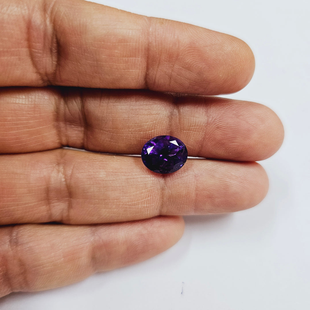 4.77 Carats Moroccan Amethyst