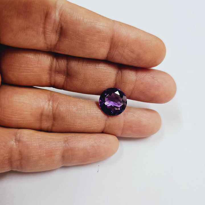 5.35 Carats Moroccan Amethyst