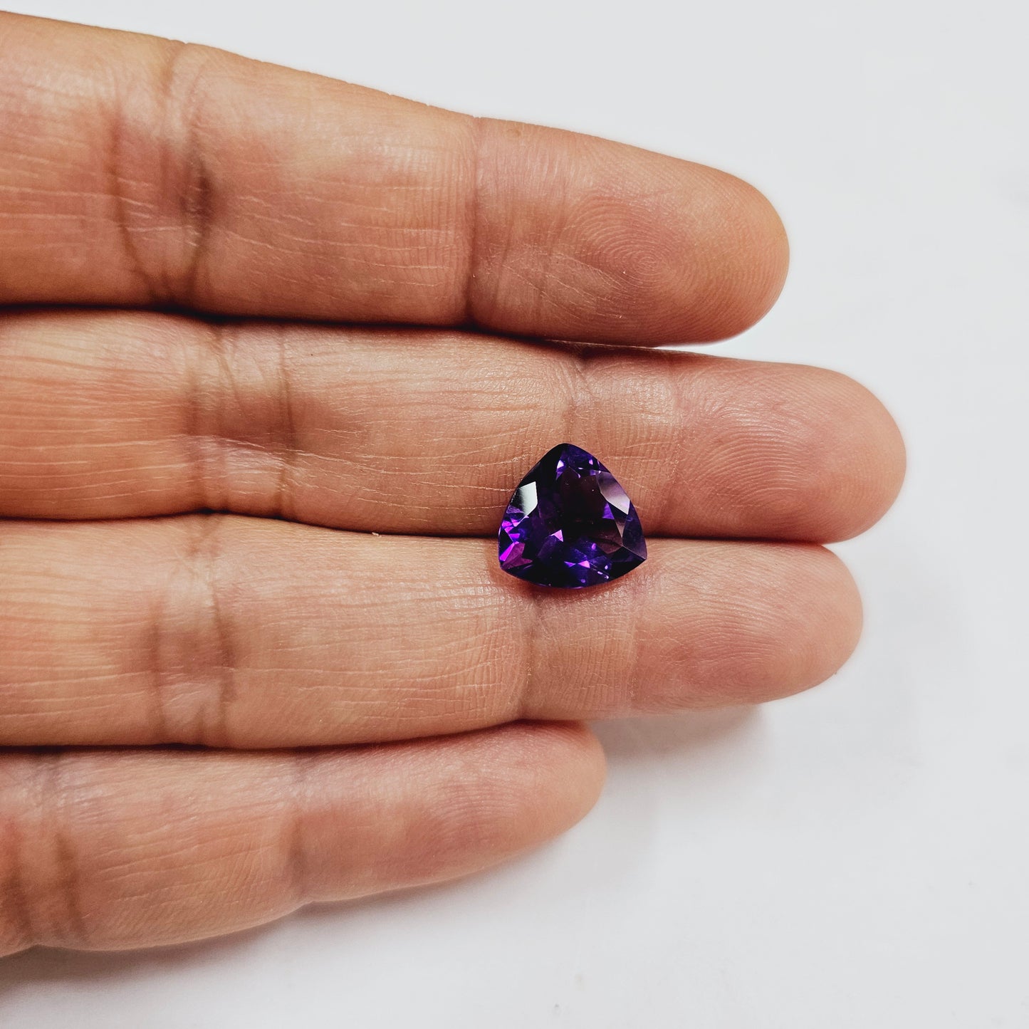 4.54 Carats Moroccan Amethyst