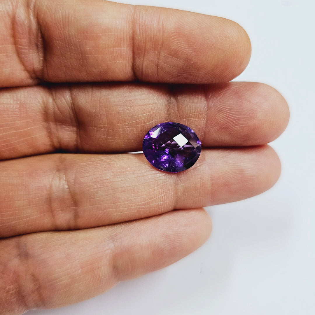 5.70 Carats Moroccan Amethyst