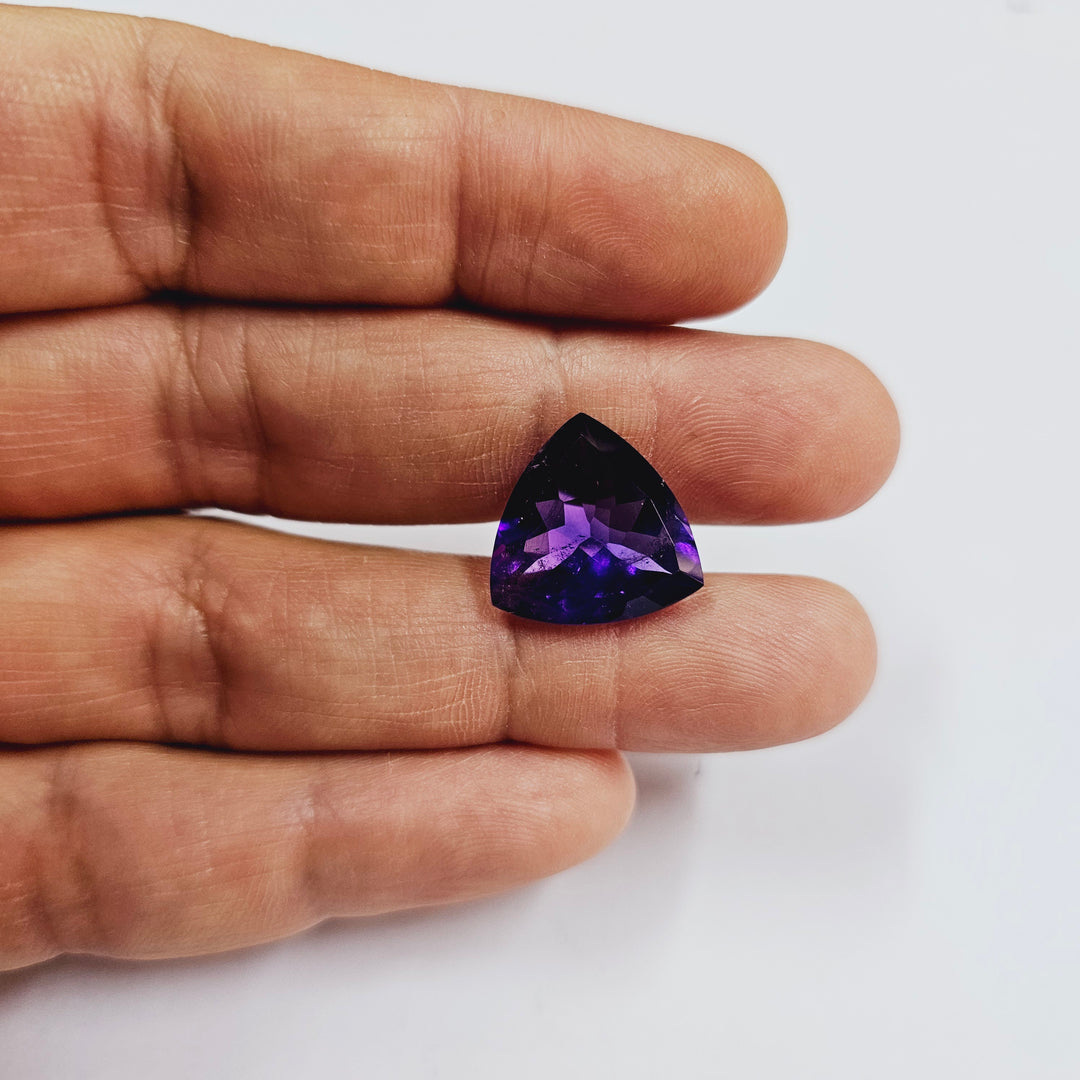 11.10 Carats Moroccan Amethyst