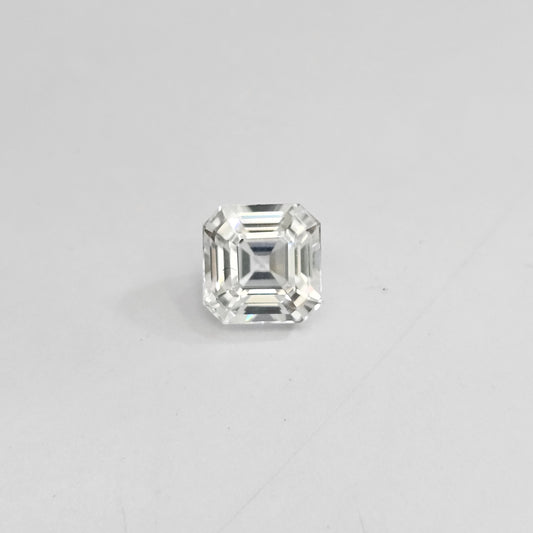 White Zircon 5.34 Cts (5.87 Ratti)