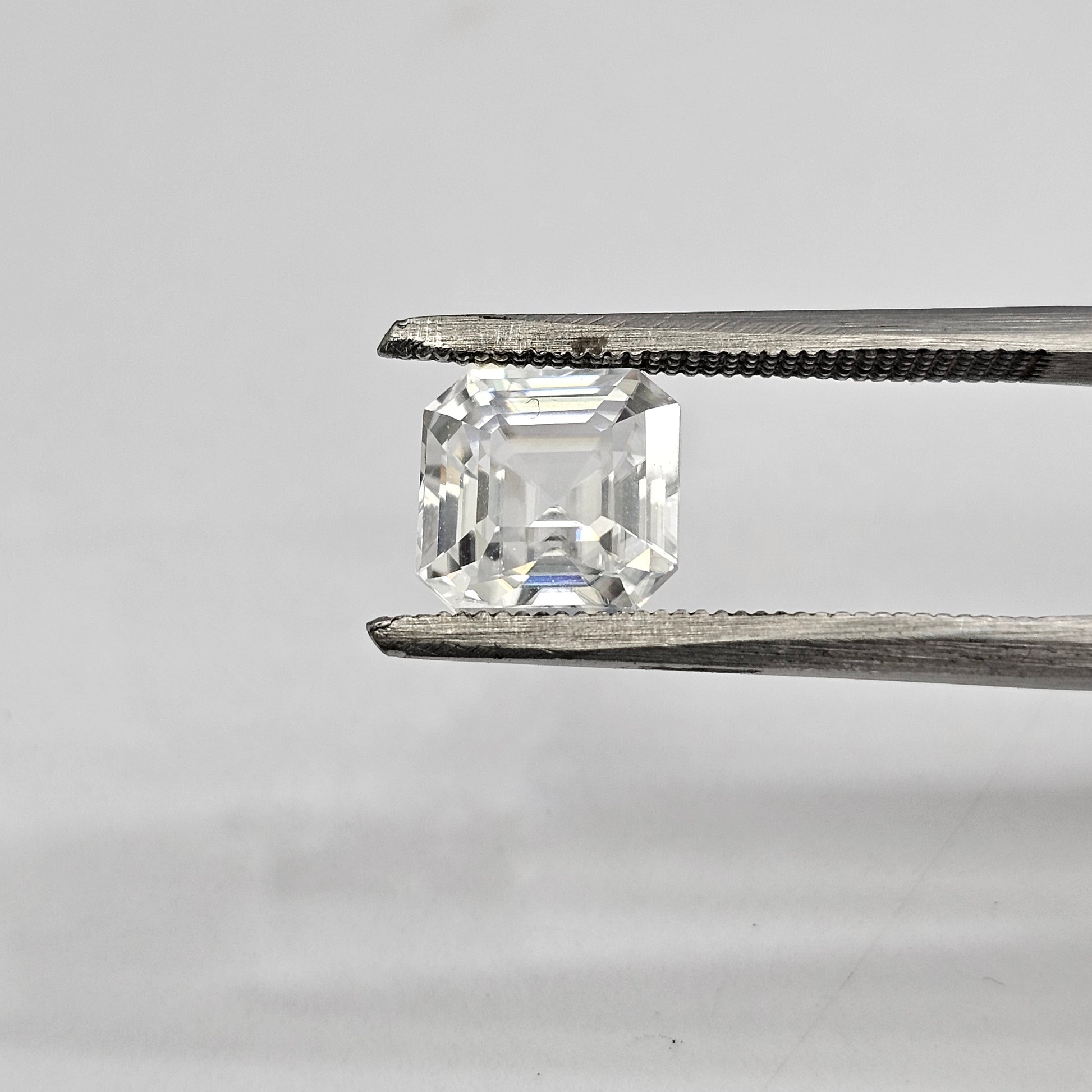 Certified White Zircon 5.34 Cts (5.87 Ratti) AZVW96_1