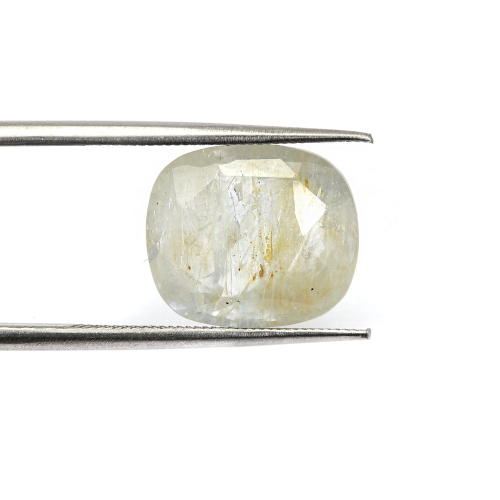 White Sapphire (Pukhraj) 7.17 Cts (7.89 Ratti) Sri Lanka (Ceylon)
