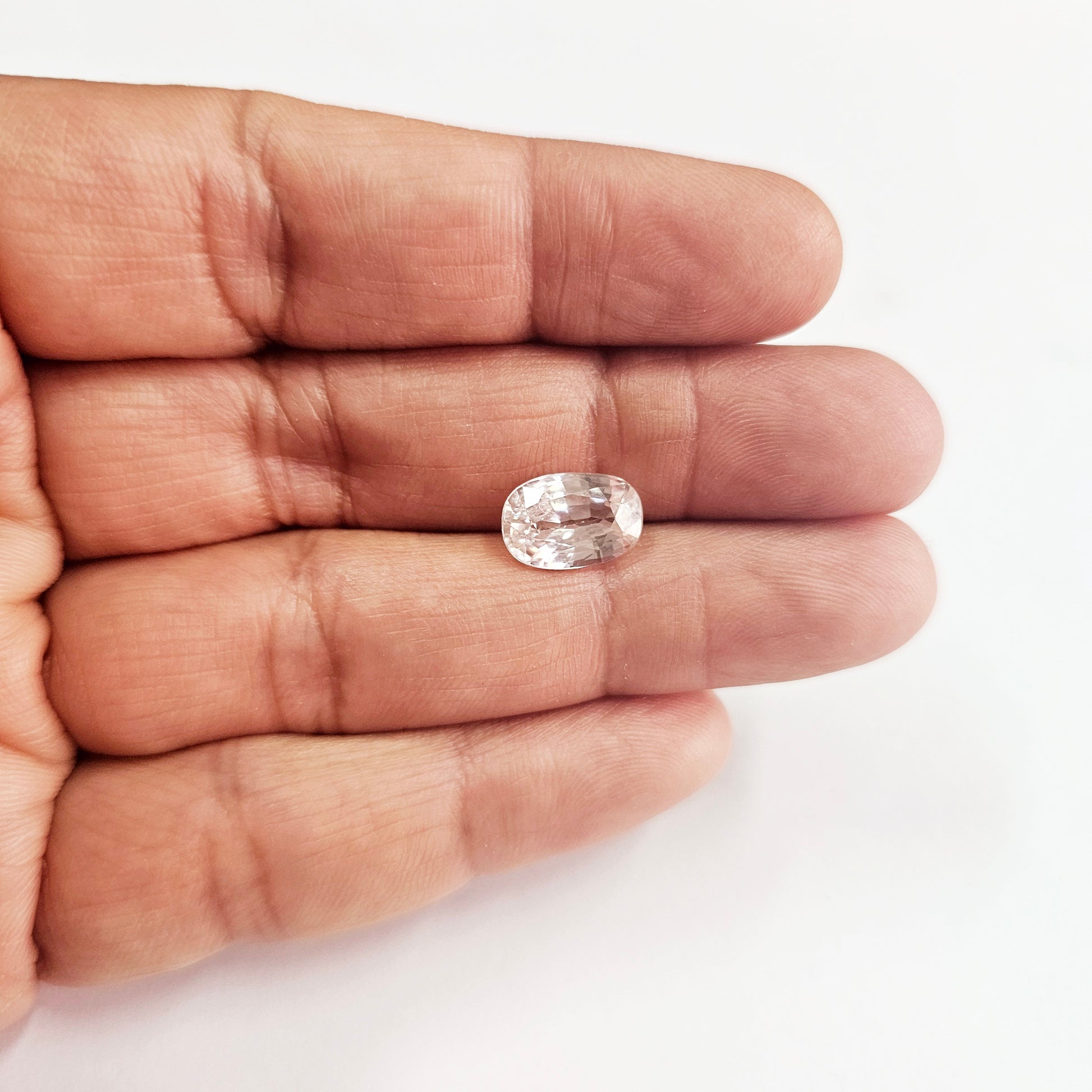 Certified White Zircon 6.71 Cts (7.38 Ratti) BXVW63