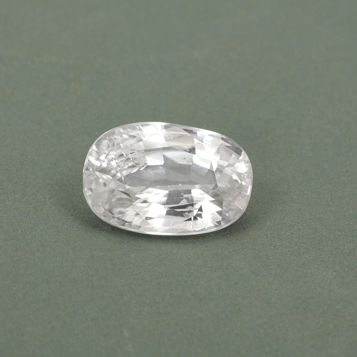 Certified White Zircon 6.71 Cts (7.38 Ratti) BXVW63
