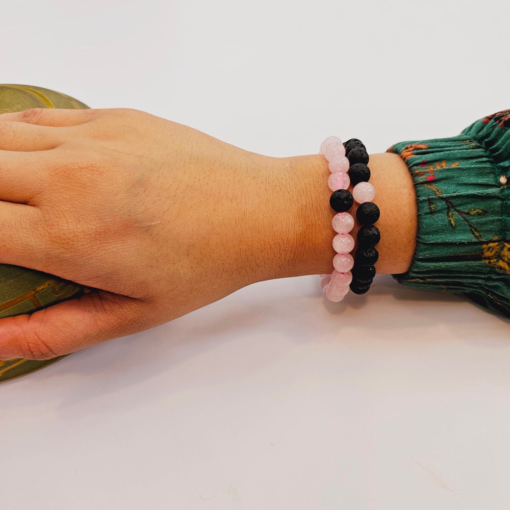 Set of 2 Bracelets in Rose Quartz and Black Lava