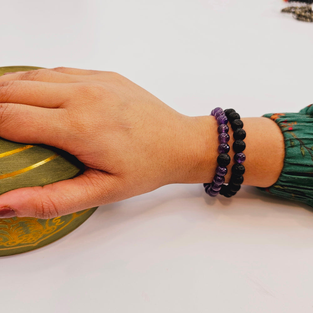 Set of 2 Bracelets in Amethyst and Black Lava (8mm)