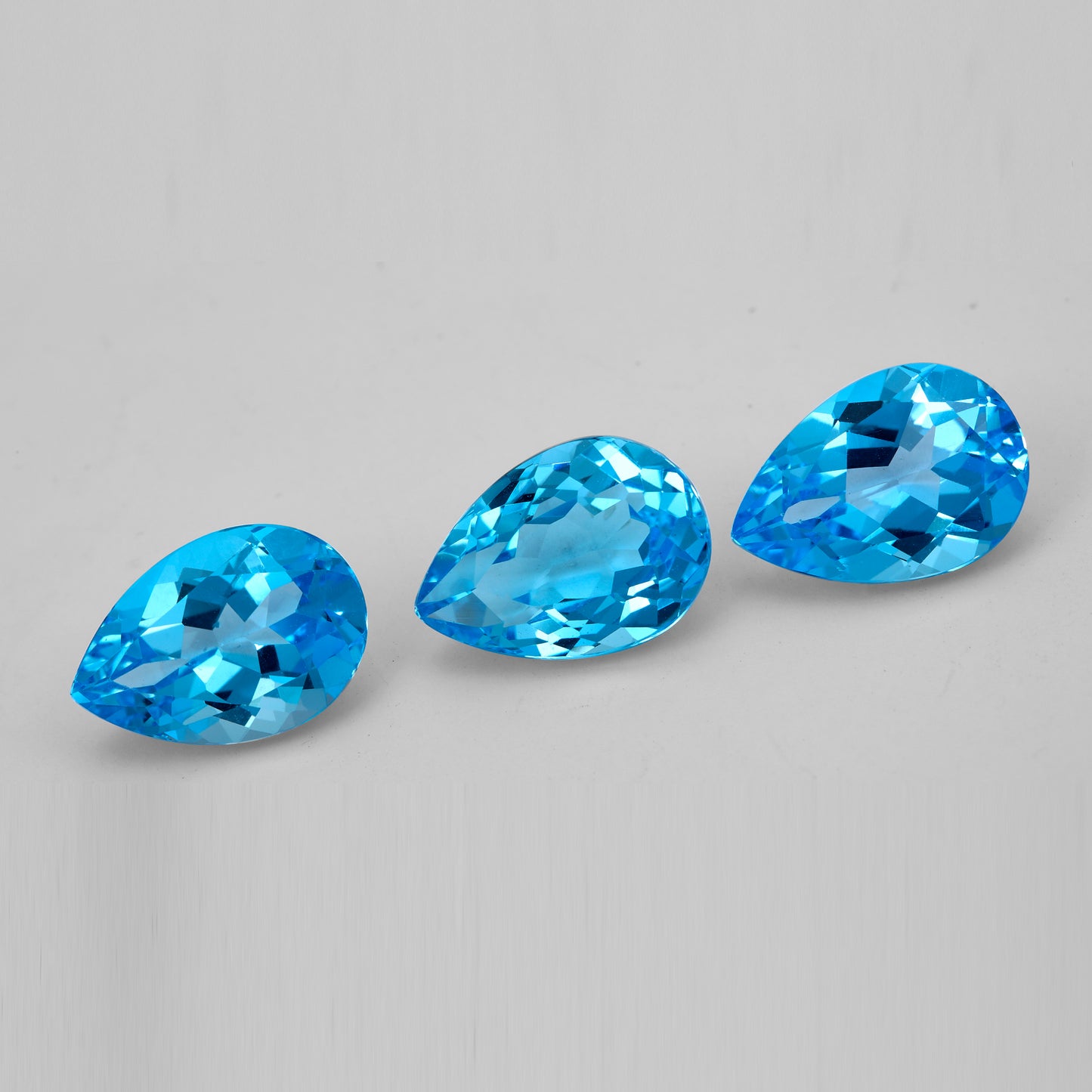 Swiss Blue Topaz 13x9mm 4.45 Carats