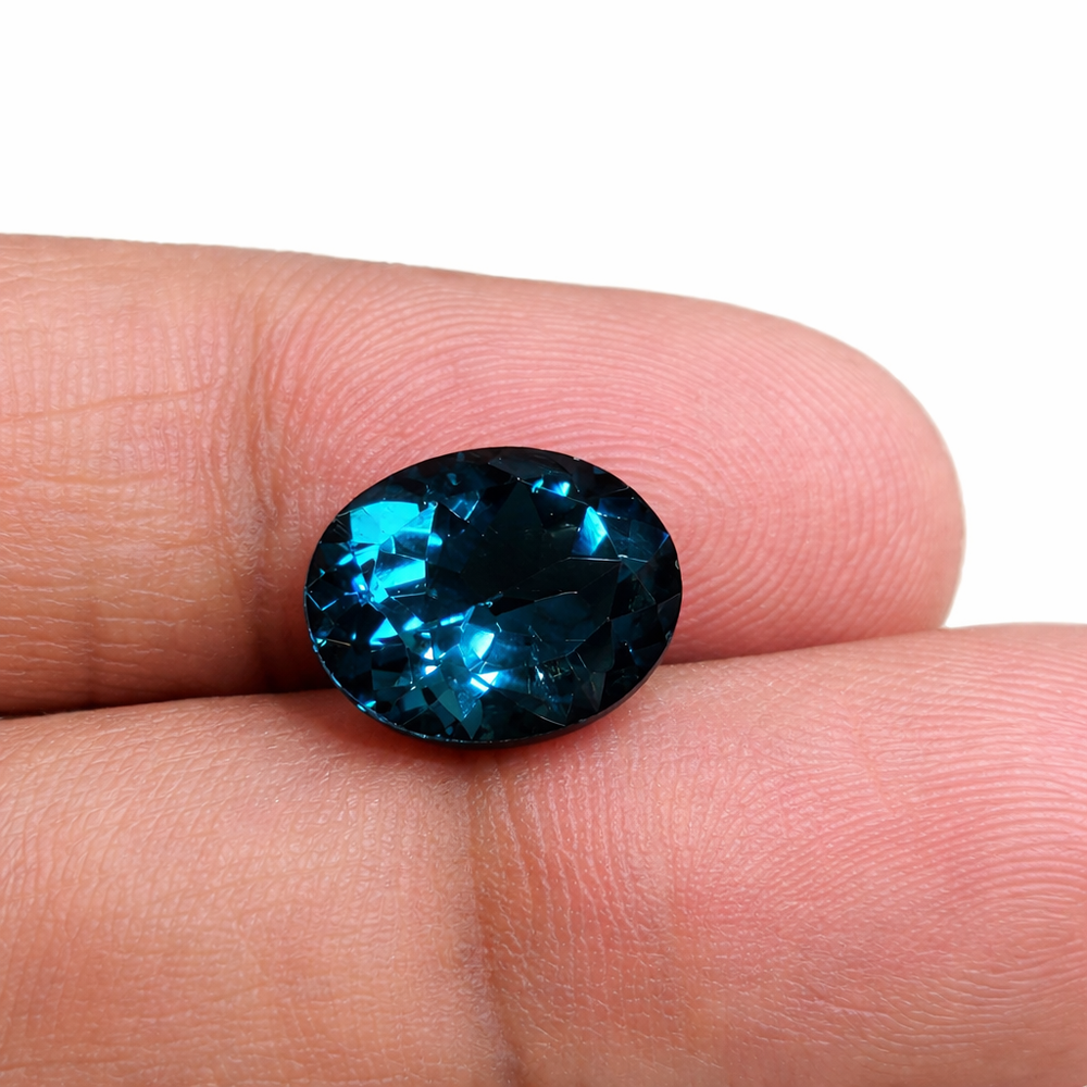 London Blue Topaz Oval 5.39 Carats LBT062