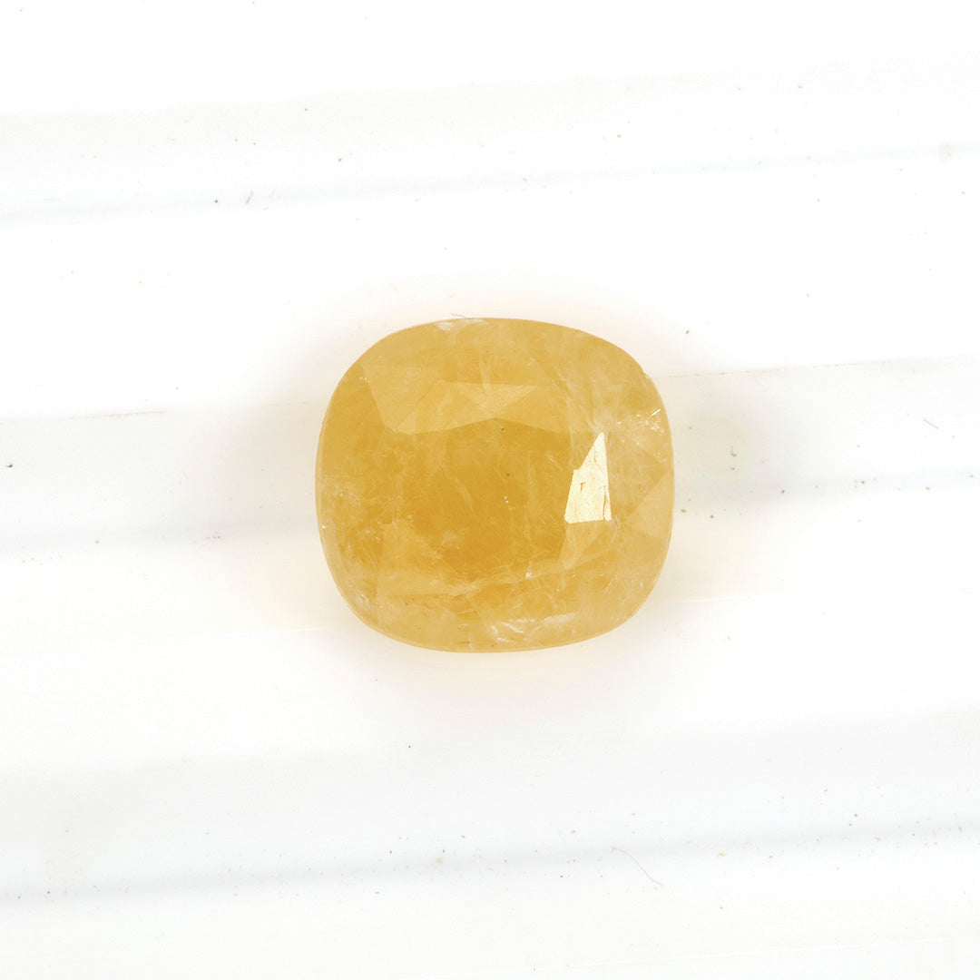 Yellow Sapphire (Pukhraj) 4.36 Cts (4.80 Ratti) Burma