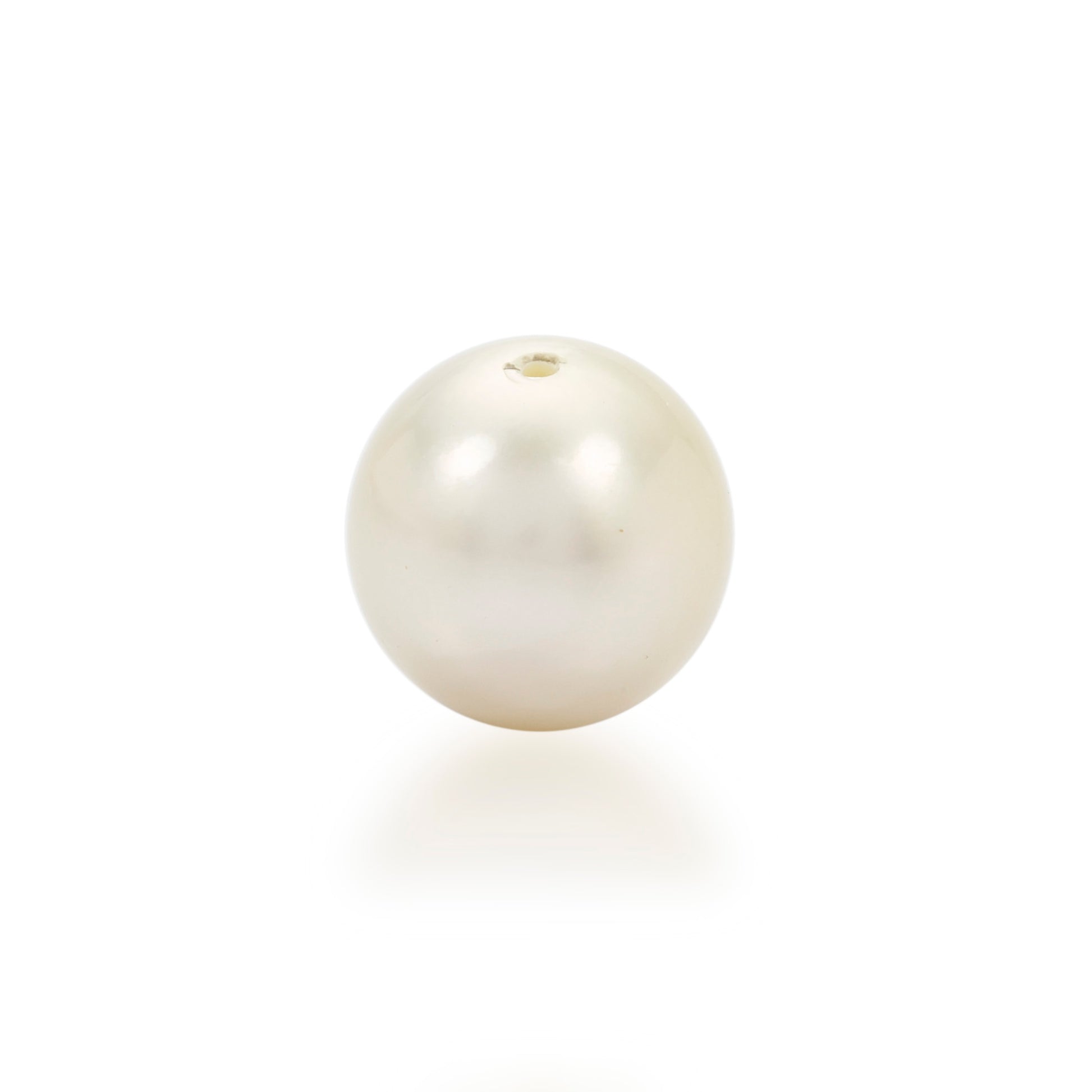 White South Sea Pearl Full Drilled 8mm-9mm 4.30 Carats DFOZ20