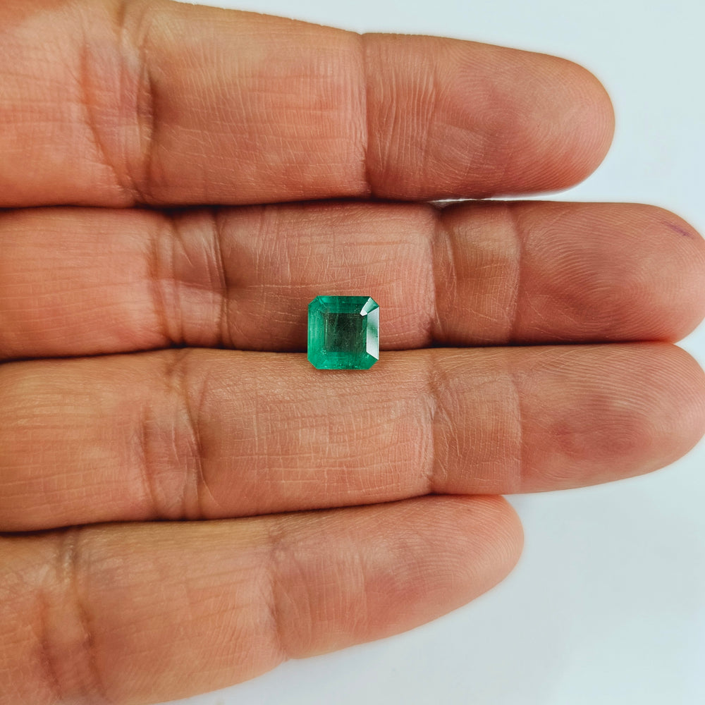 Certified Colombian Emerald (Panna)-1.92 Carats (2.11 Ratti) Colombia, SKU:DMCI49