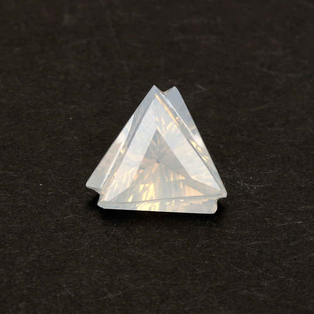 Blue Moon Quartz 1.50 Carats EGSM48