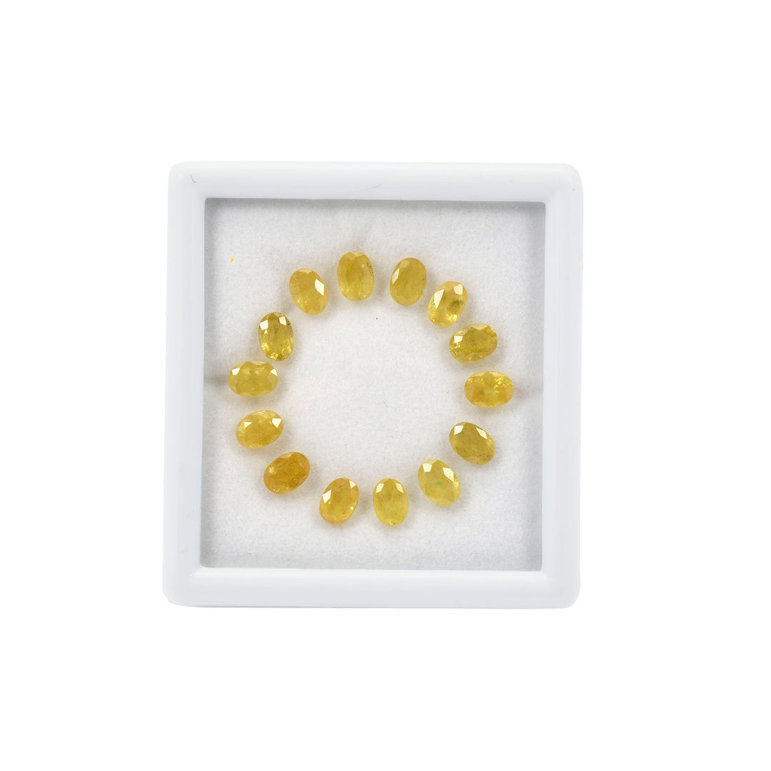 14.00 Cts. Yellow Sapphire (14 Pieces) Gemstone Set