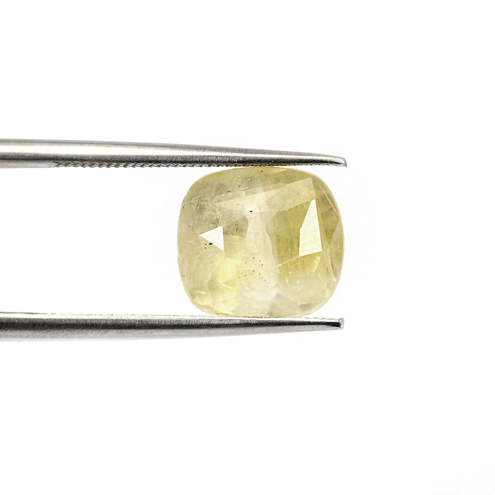 Certified Yellow Sapphire-3.88 Carats (4.26 Ratti) Sri Lanka (Ceylon), SKU: ETZI85