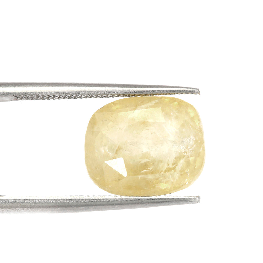 Certified Yellow Sapphire-6.71 Carats (7.38 Ratti) Sri Lanka (Ceylon), SKU: EUZI24