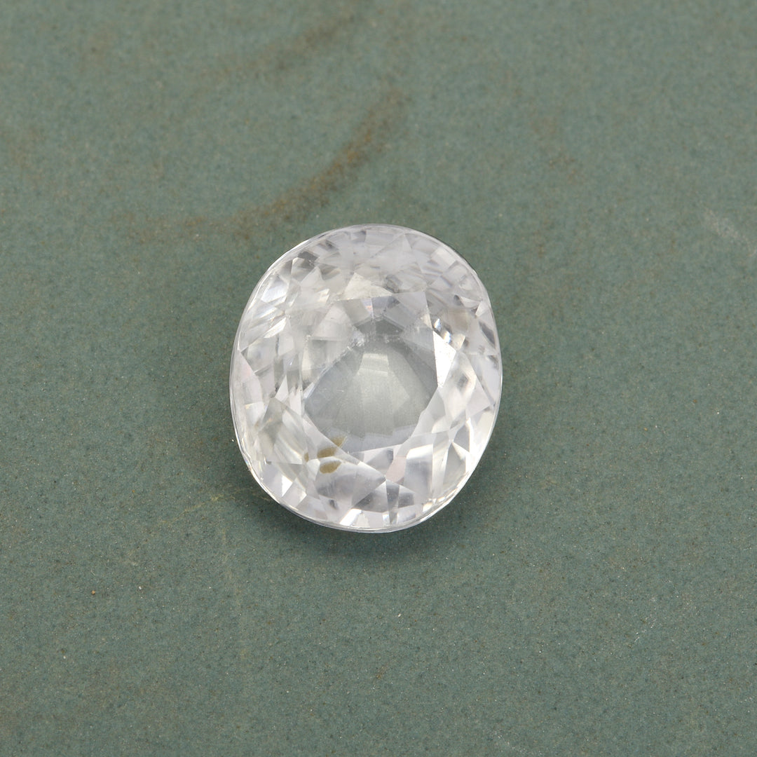 Certified White Zircon 5.08 Cts (5.59 Ratti)