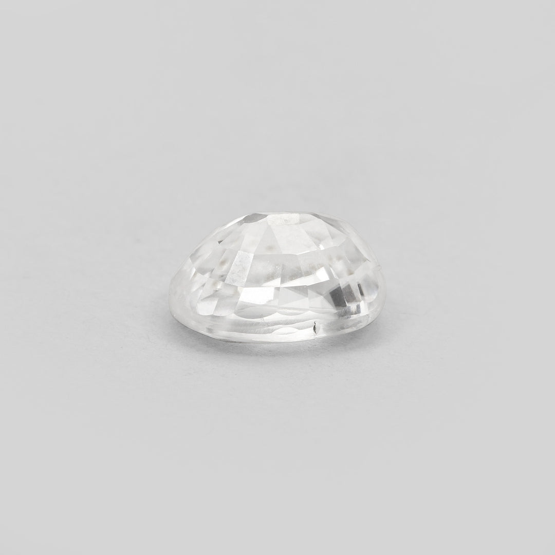 Natural White Zircon 5.60 Cts (6.16 Ratti)