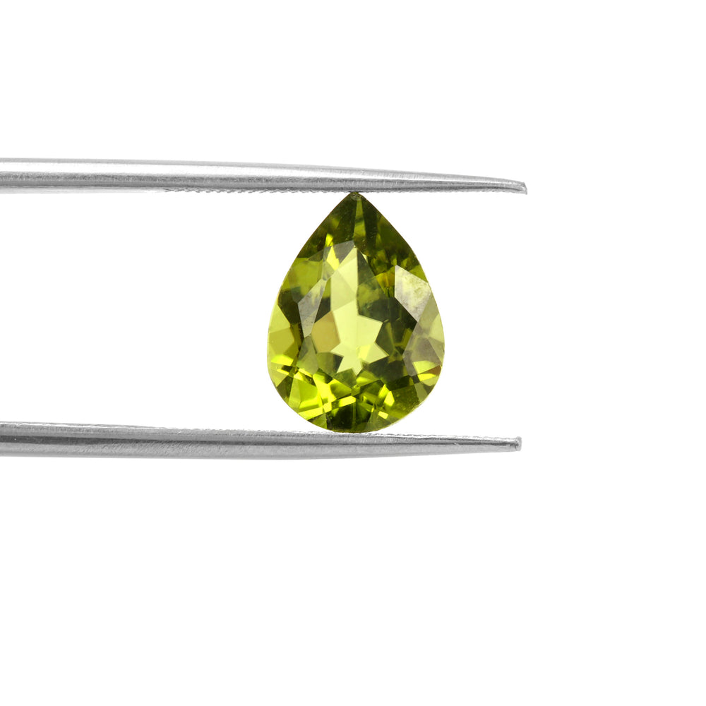 Certified Peridot Pear 2.62 Carats - FW0384