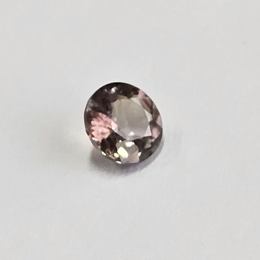 1.40 Carats Color Change Zultanite Diaspore