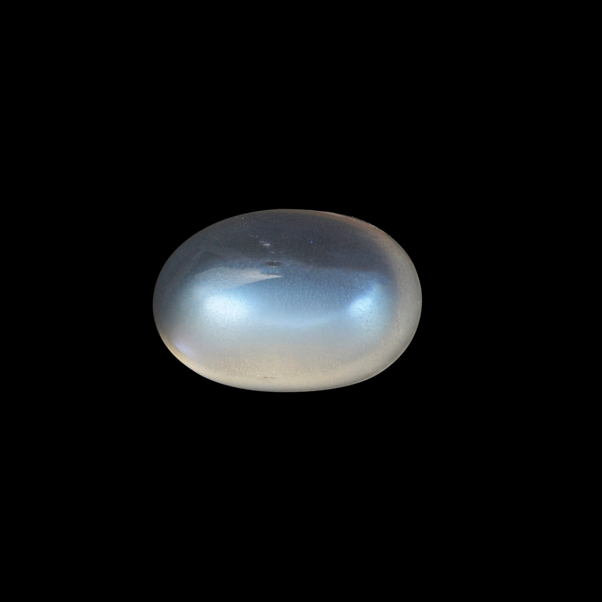 Moonstone 4.90 Carats (5.39 Ratti)