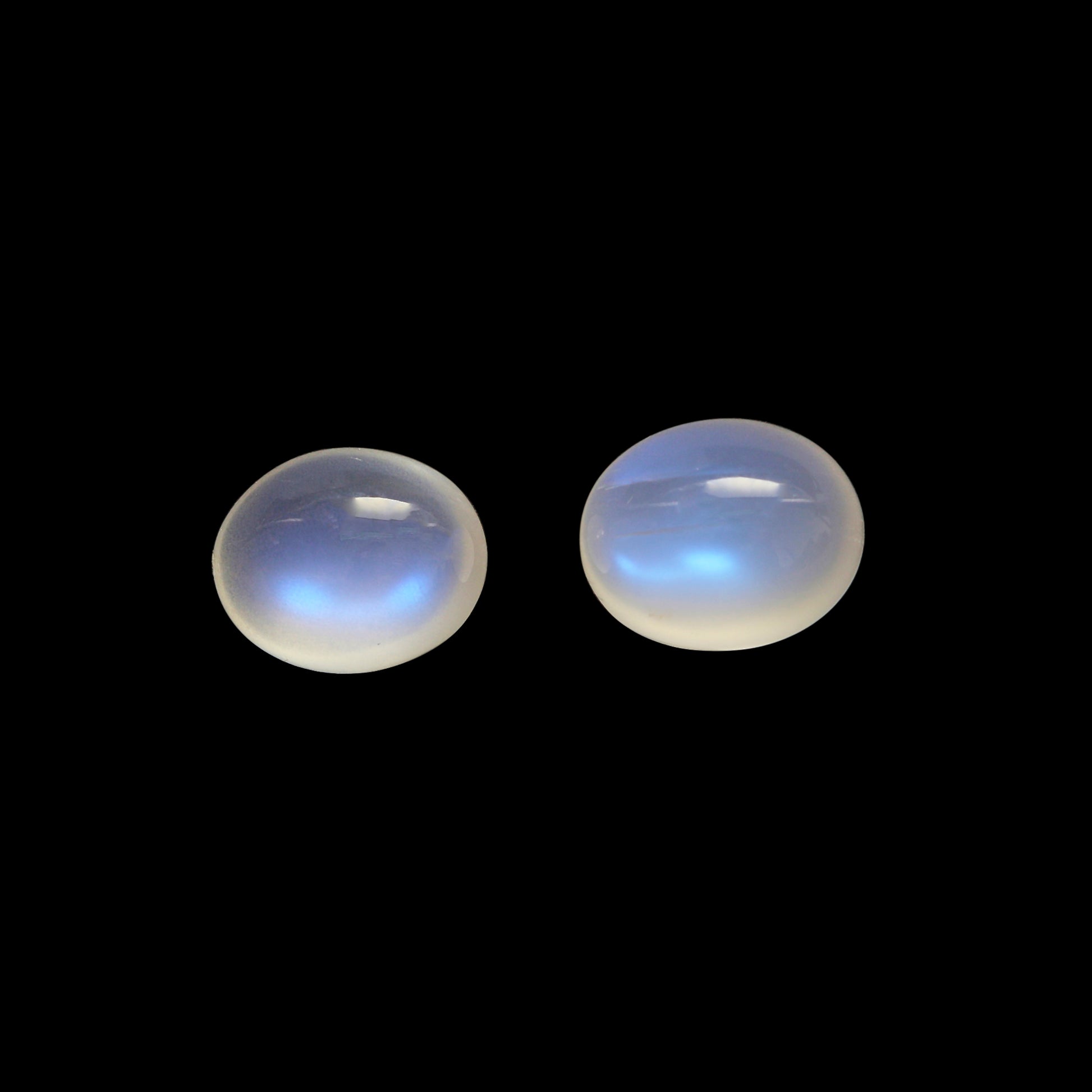 Moonstone 3.85 Carats (4.23 Ratti)