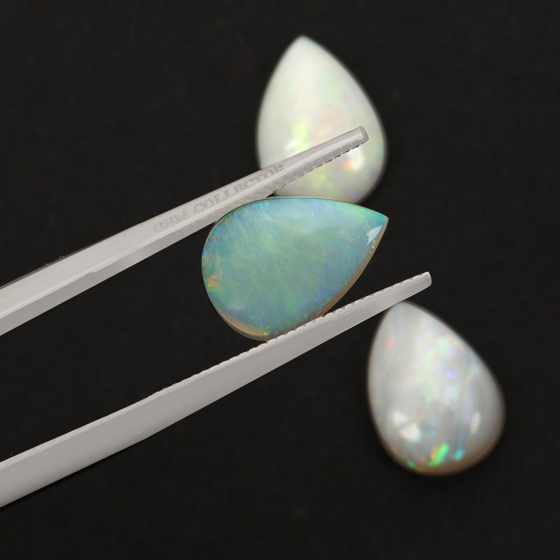 Australian Opal Pear 0.80 Carats KJCI42
