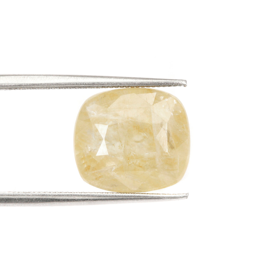 Certified Yellow Sapphire-6.50 Carats (7.15 Ratti) Sri Lanka (Ceylon), SKU: KPZI69