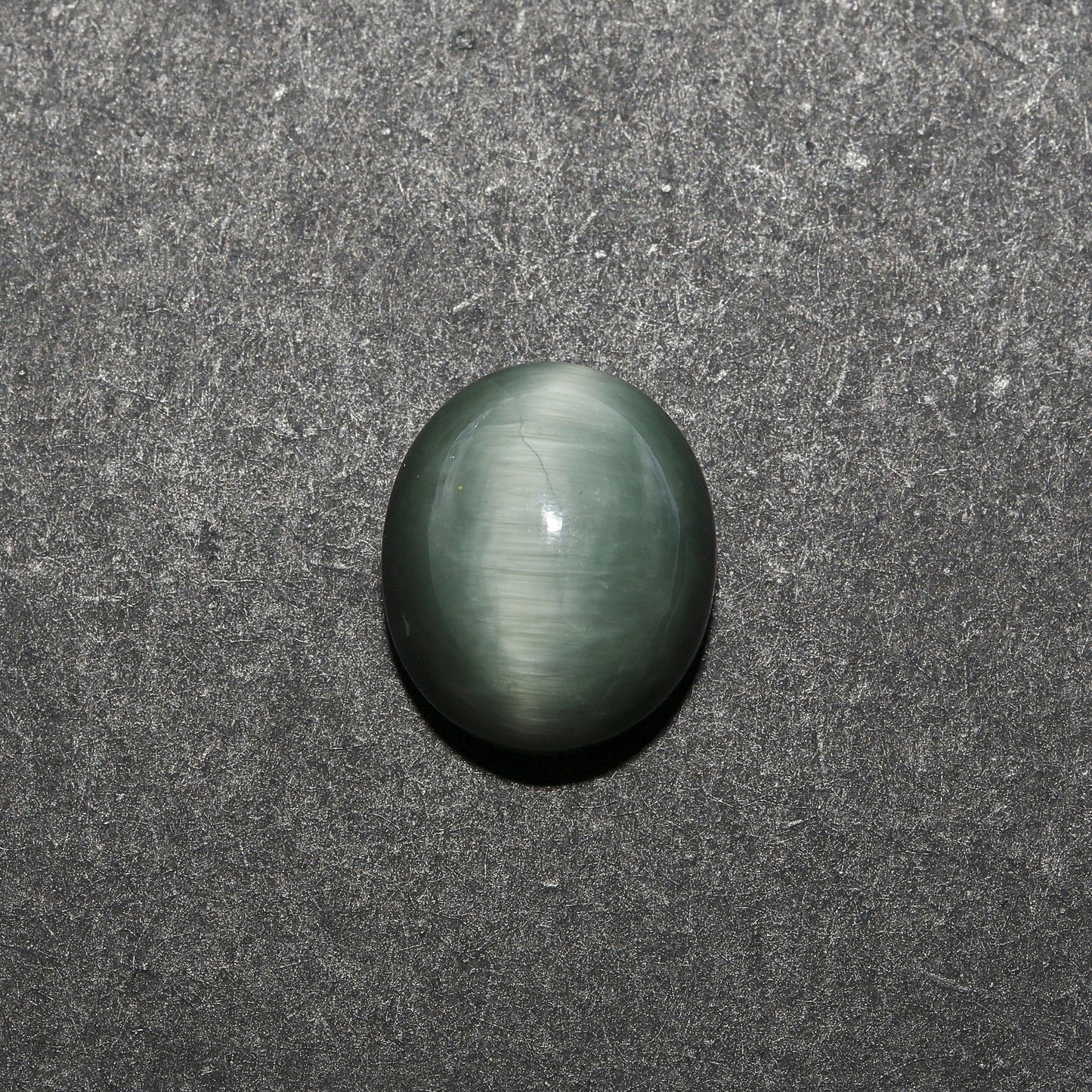 Certified Cat's Eye Quartz (Lahsunia) 10.02Cts. (11.02 Ratti) KWVD69