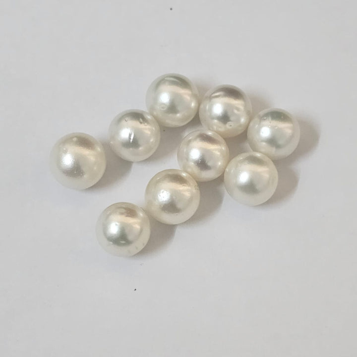 White South Sea Pearl Undrilled 7.75 Carats (8.52 Ratti) 10-11mm LRCI40