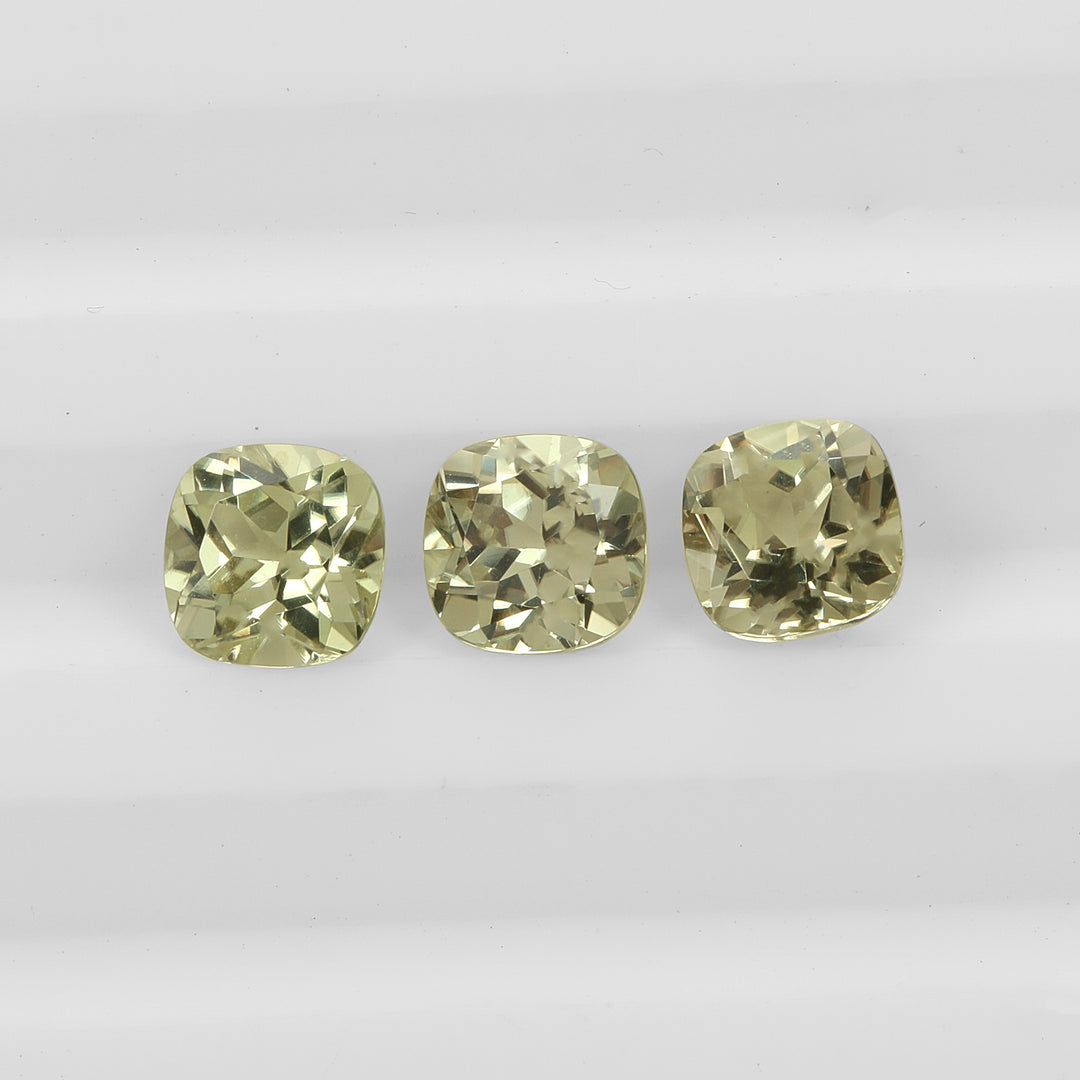 Csarite Zultanite 5x5mm 0.60 Carats