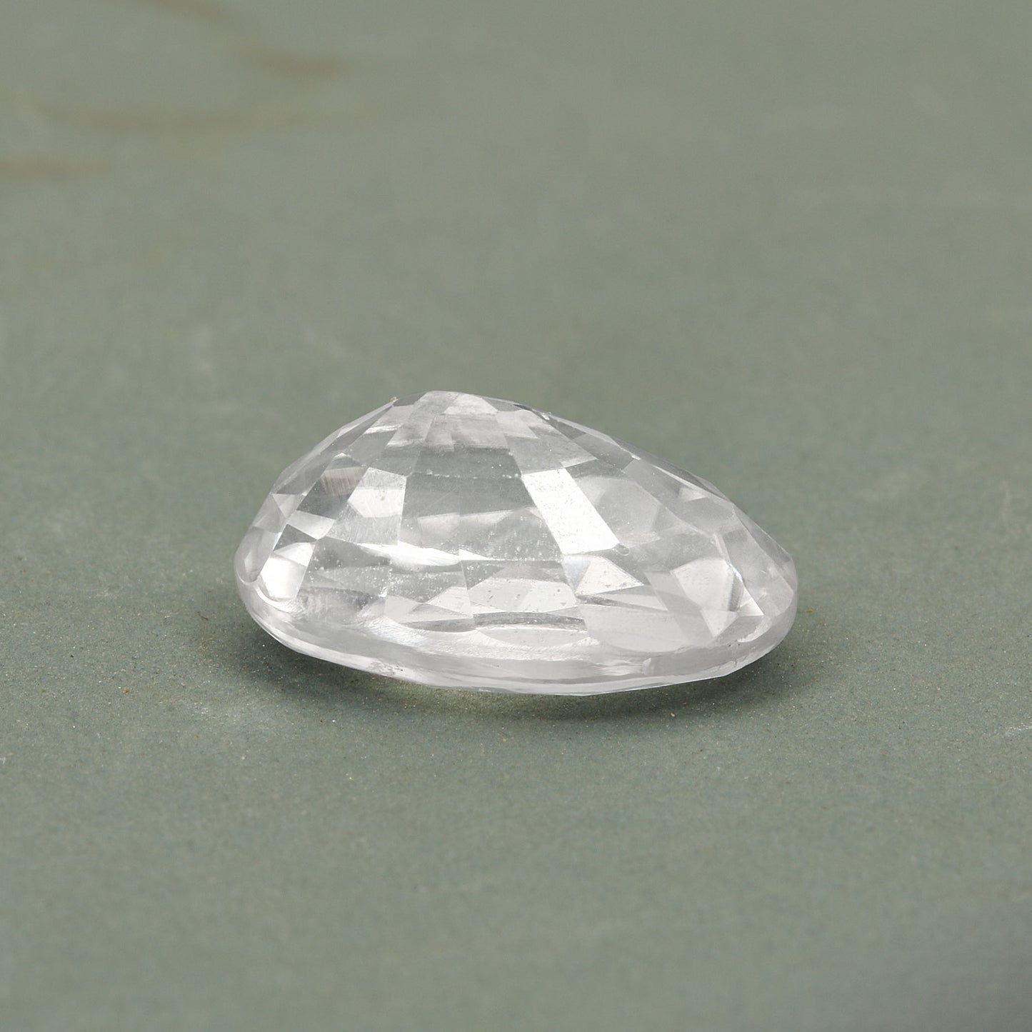 Certified White Zircon 8.99 Cts (9.88 Ratti) MKVW27