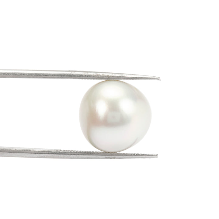 White South Sea Pearl Undrilled 9.70 Carats (10.67 Ratti) 10-11mm