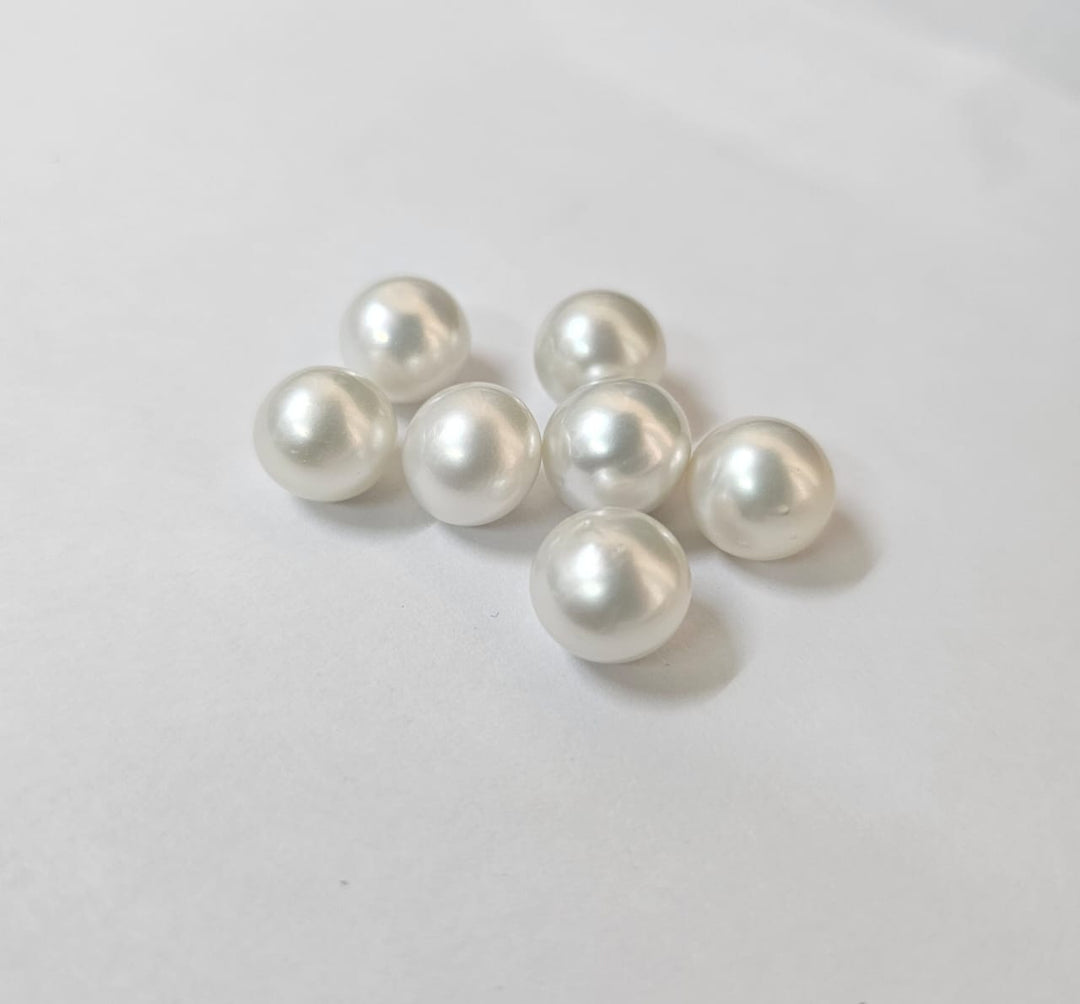 White South Sea Pearl Undrilled 9.70 Carats (10.67 Ratti) 10-11mm MOOZ25