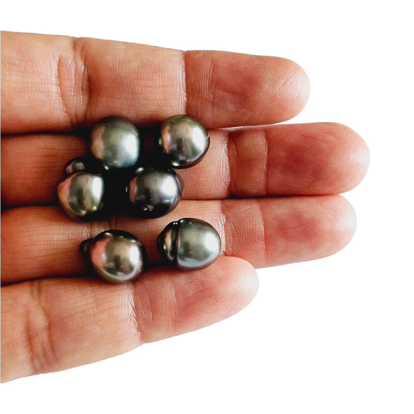 Tahitian Black Pearl Undrilled 12.22 Carats (13.44 Ratti) Tahiti MUCI56