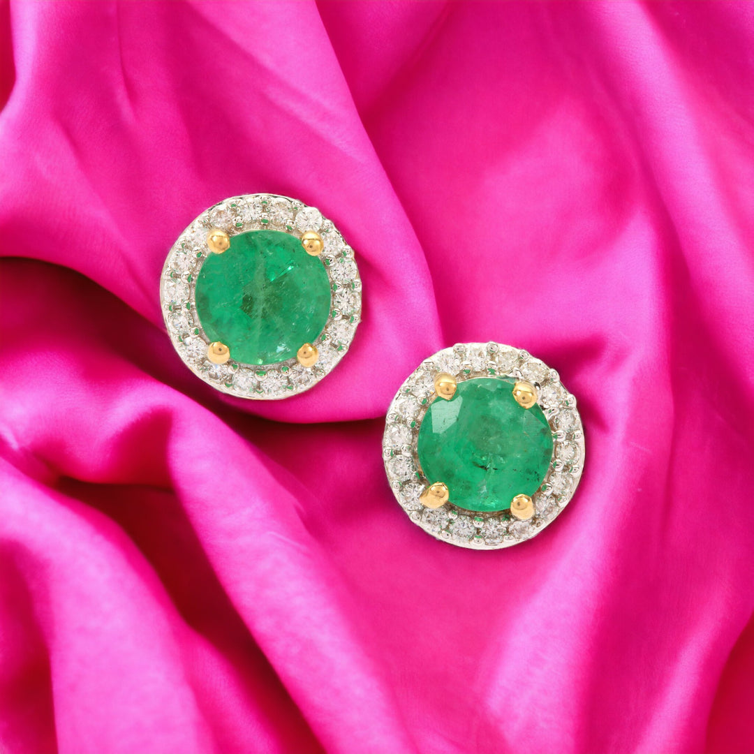 Emerald and Diamond Earring Studs in 14KY Gold(NUNK87)