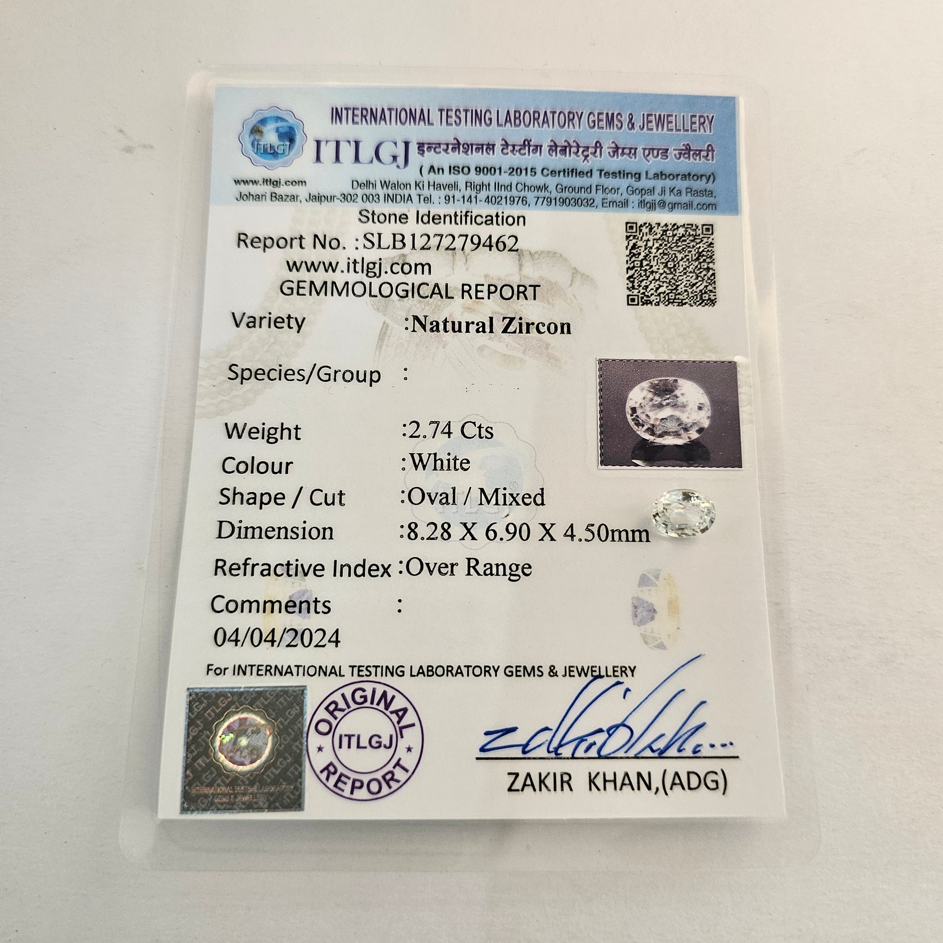 Certified White Zircon Oval 2.74 Cts. (3.01 Ratti) OMCI63