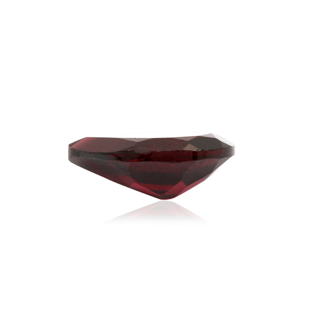 Red Garnet (Pear 10x7mm) 2.20 Carats