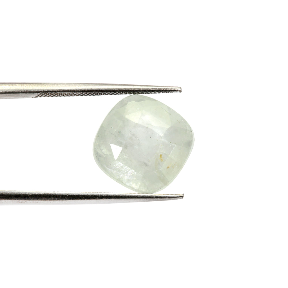 White Sapphire (Pukhraj) 6.46 Cts (7.11 Ratti) Sri Lanka (Ceylon)